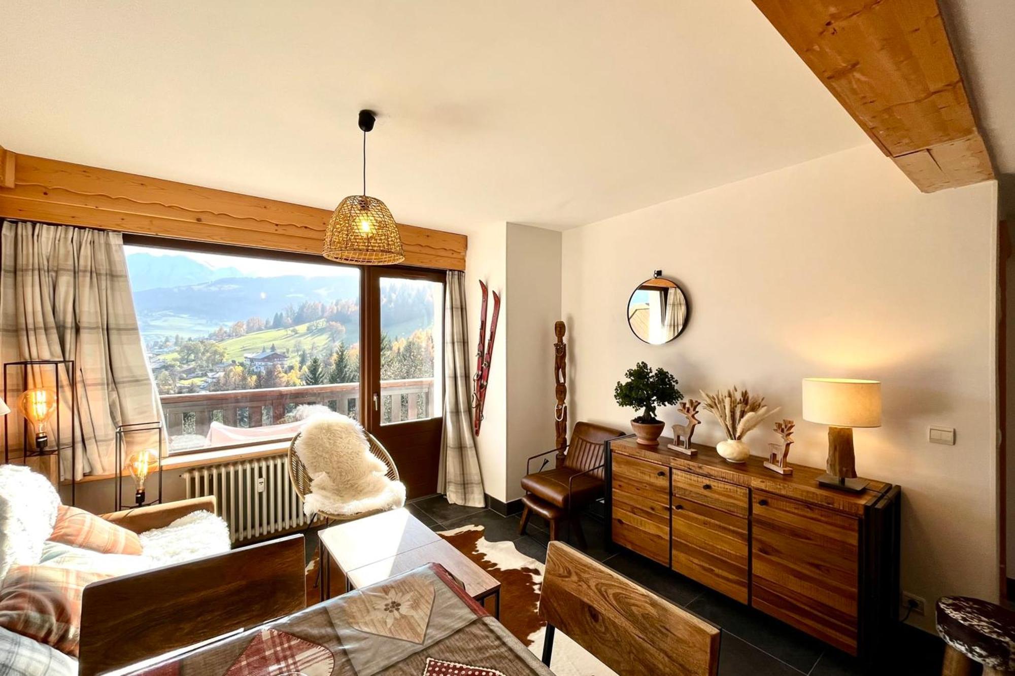 Superb Cosy Apartment With Balcony コンブルー エクステリア 写真